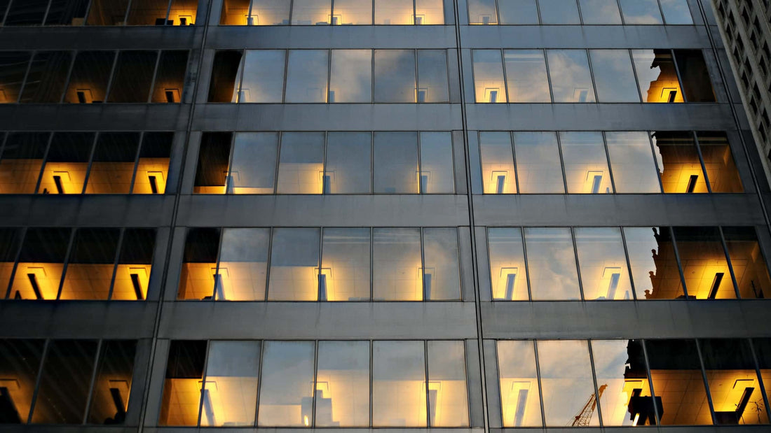 Hands Free Shine - Exploring Remote Control Window Cleaners RoboWindow